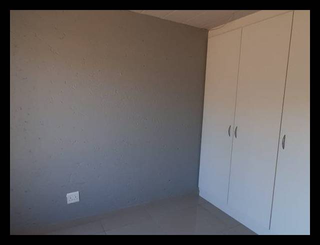 3 BEDROOM TOWNHOUSE FOR SALE IN GLEN MARAIS